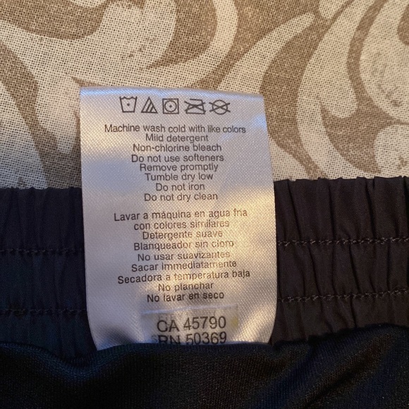 Skechers Shorts with liner - Picture 5 of 6